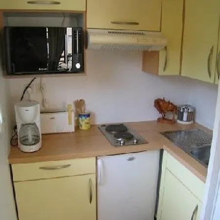 Apartment Studio Climatise 3 Personnes + Terrasse