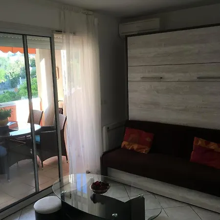 Studio Climatise 3 Personnes + Terrasse * Menton